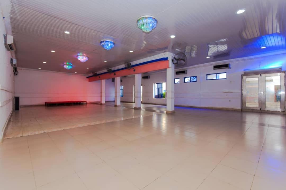 Ben Auto Hotel 拉各斯 外观 照片