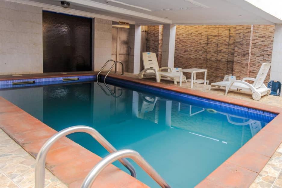 Ben Auto Hotel 拉各斯 外观 照片